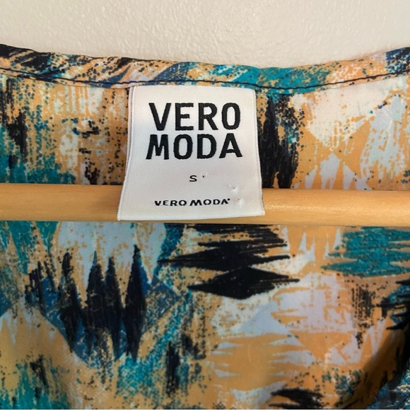 Vero Moda Blue and Tan Maxi Dress - Picture 3 of 8